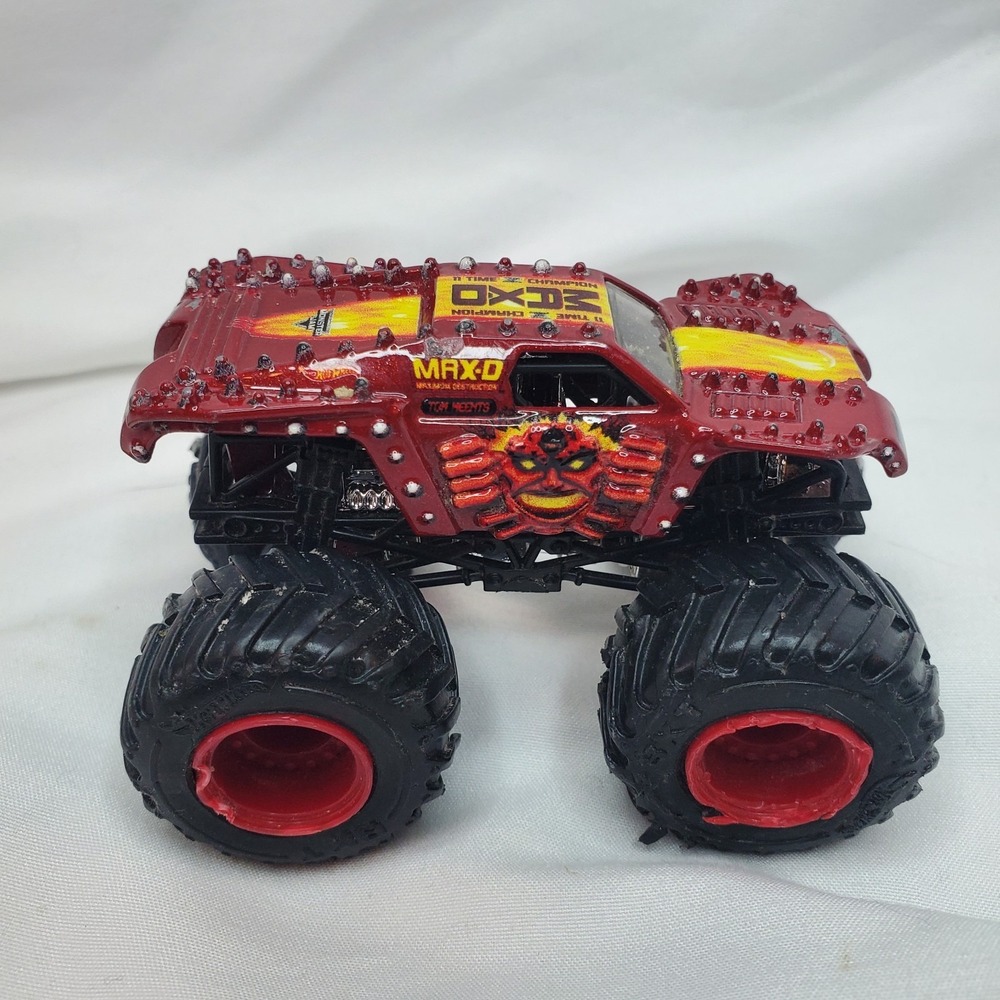 Hot Wheels Monster Jam Truck MAX-D Red 1/64 Diecast Maximum Destruction Truck